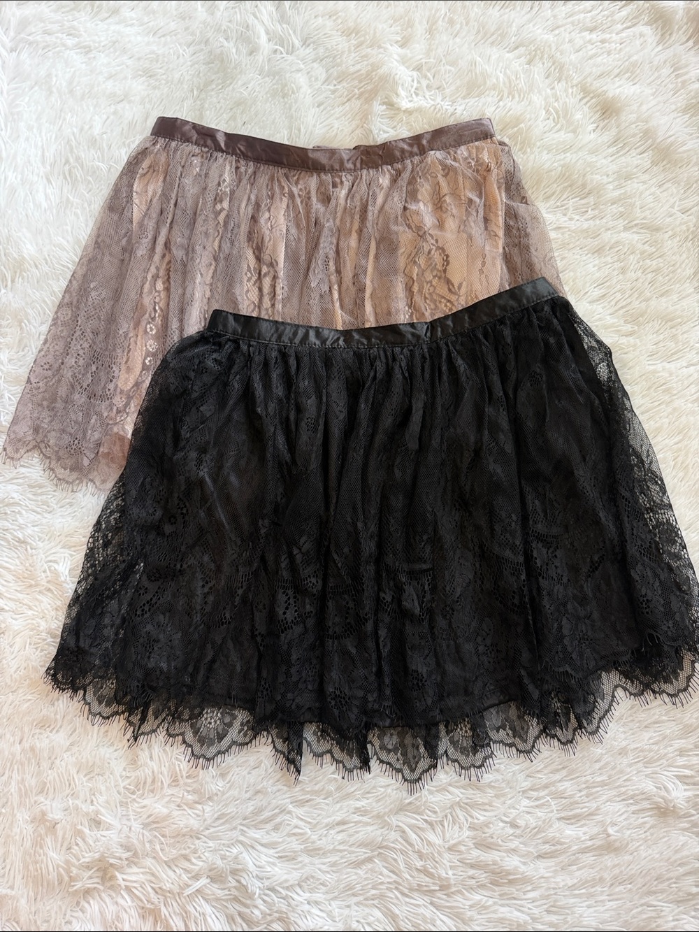 Divided by H&M lace mini skater skirt bundle